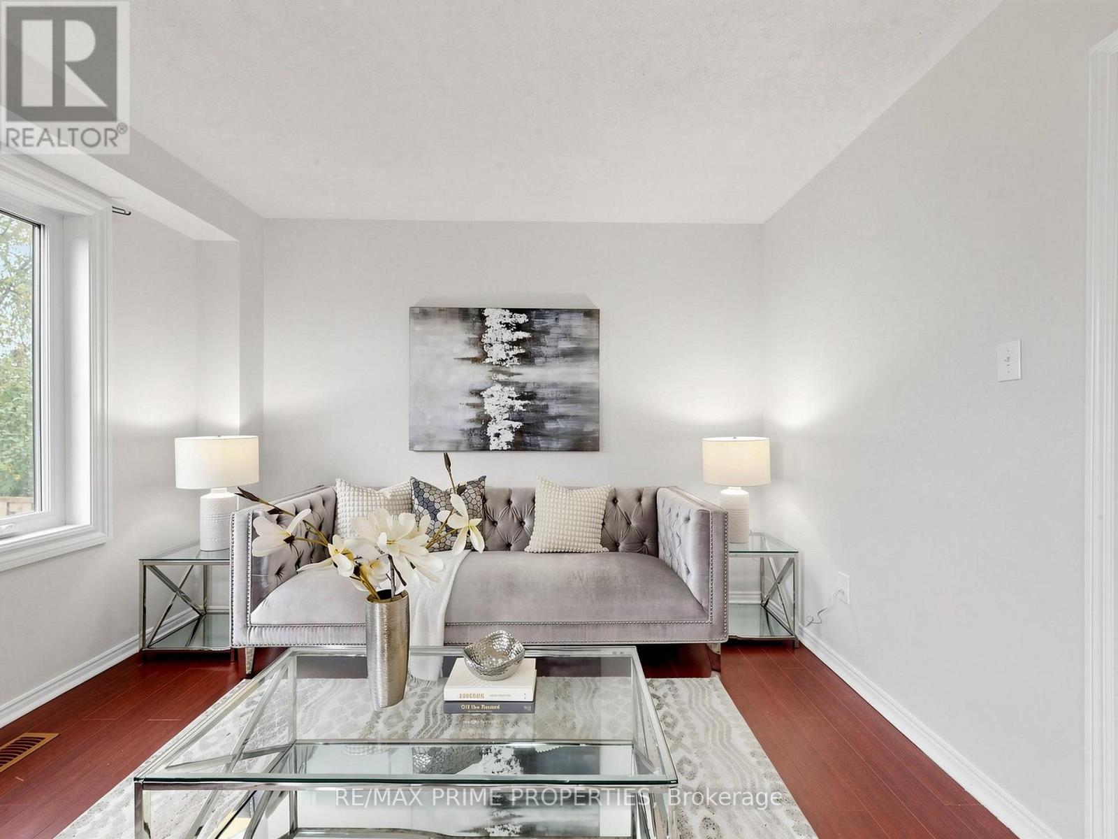 1629 Marshcourt Drive, Pickering, Ontario  L1V 6G8 - Photo 3 - E14091456