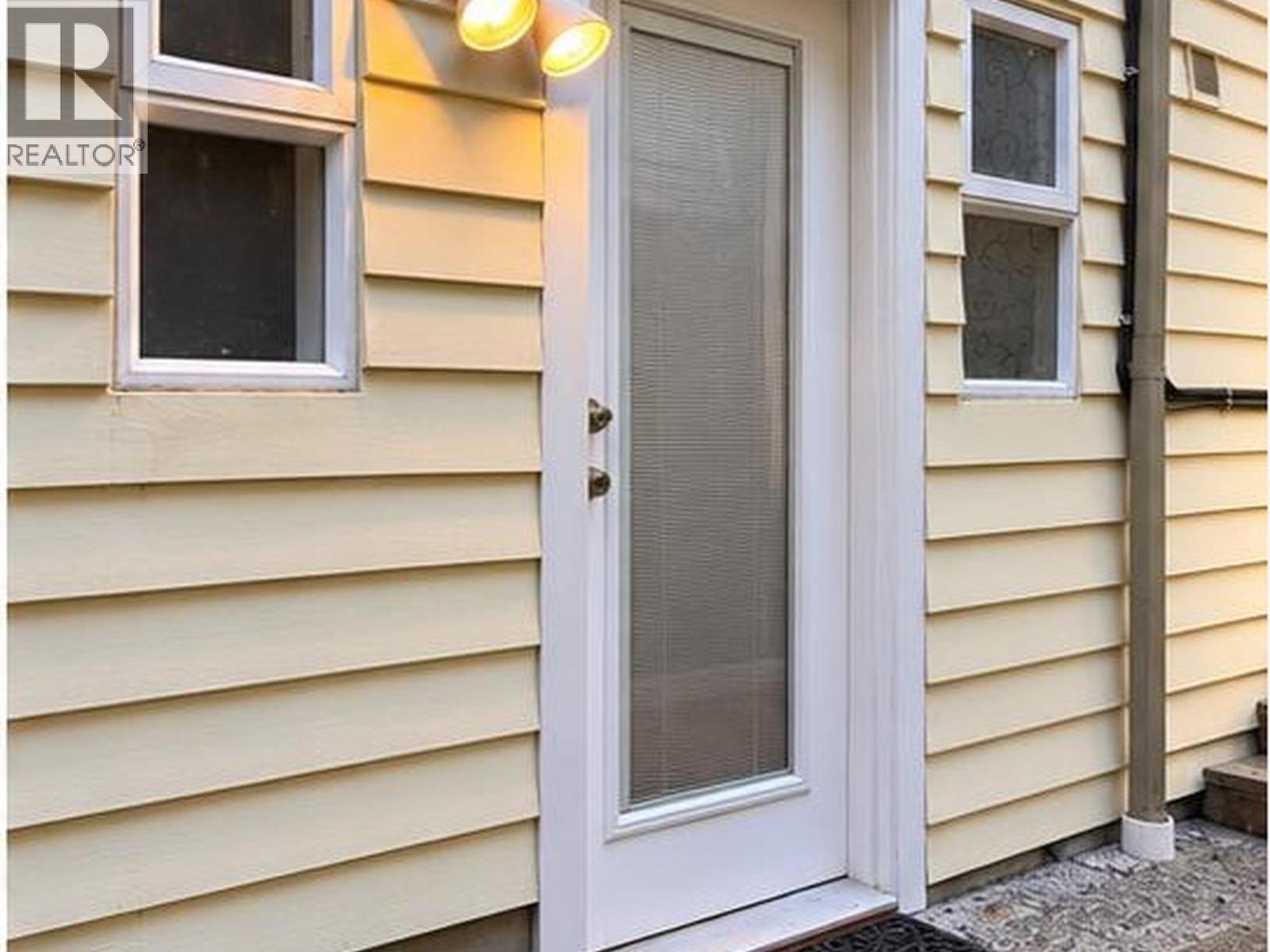 23** BRIDGEMAN AVENUE, north vancouver, British Columbia