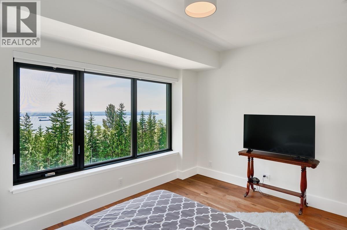 303 3101 Burfield Place, West Vancouver, British Columbia  V7S 0B8 - Photo 7 - R3176380