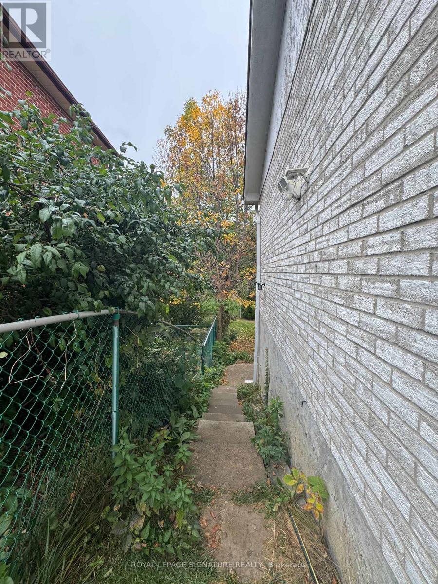 BSMT - 1737 BRANCHWOOD PARK