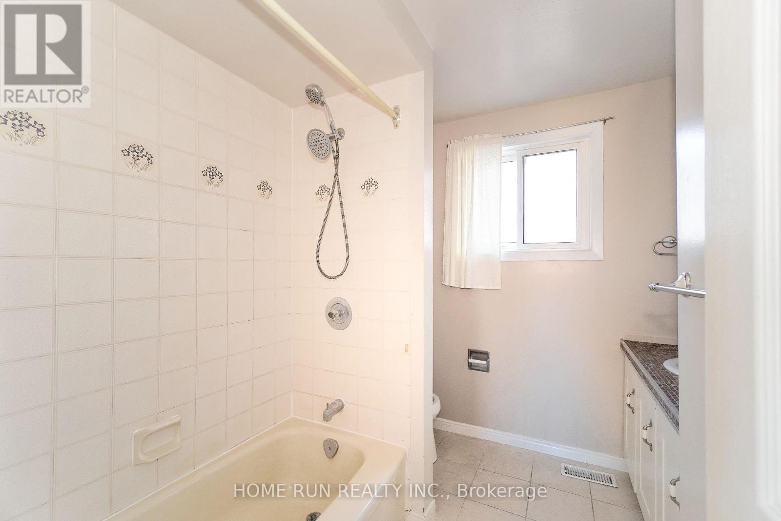 1484 Forest Valley Drive, Ottawa, Ontario  K1C 5P4 - Photo 22 - X14091500
