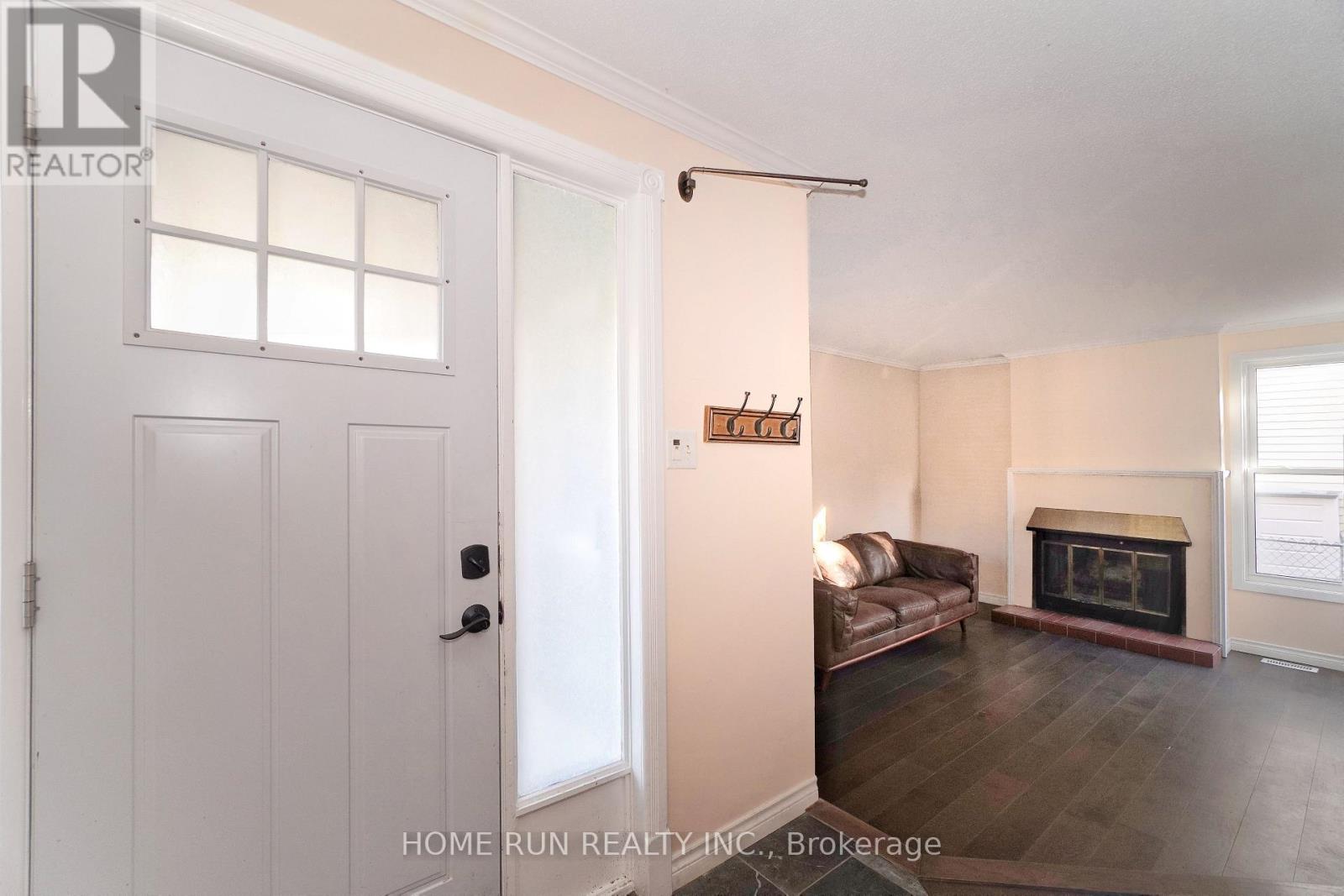 1484 Forest Valley Drive, Ottawa, Ontario  K1C 5P4 - Photo 3 - X14091500