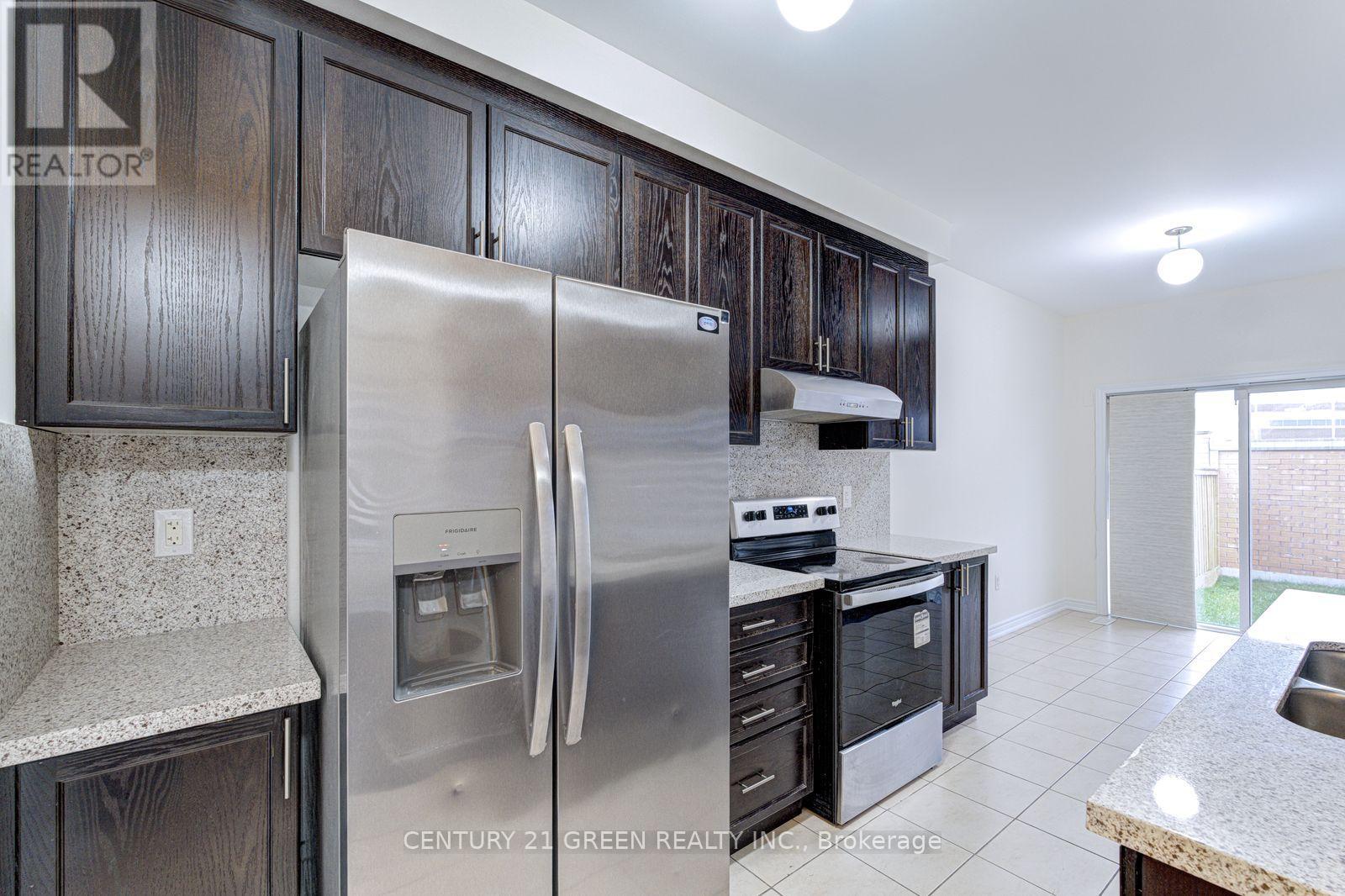 #1 (Main & 2nd Floor) - 100 Lanark Circle, Brampton, Ontario  L6X 5L4 - Photo 26 - W13804674