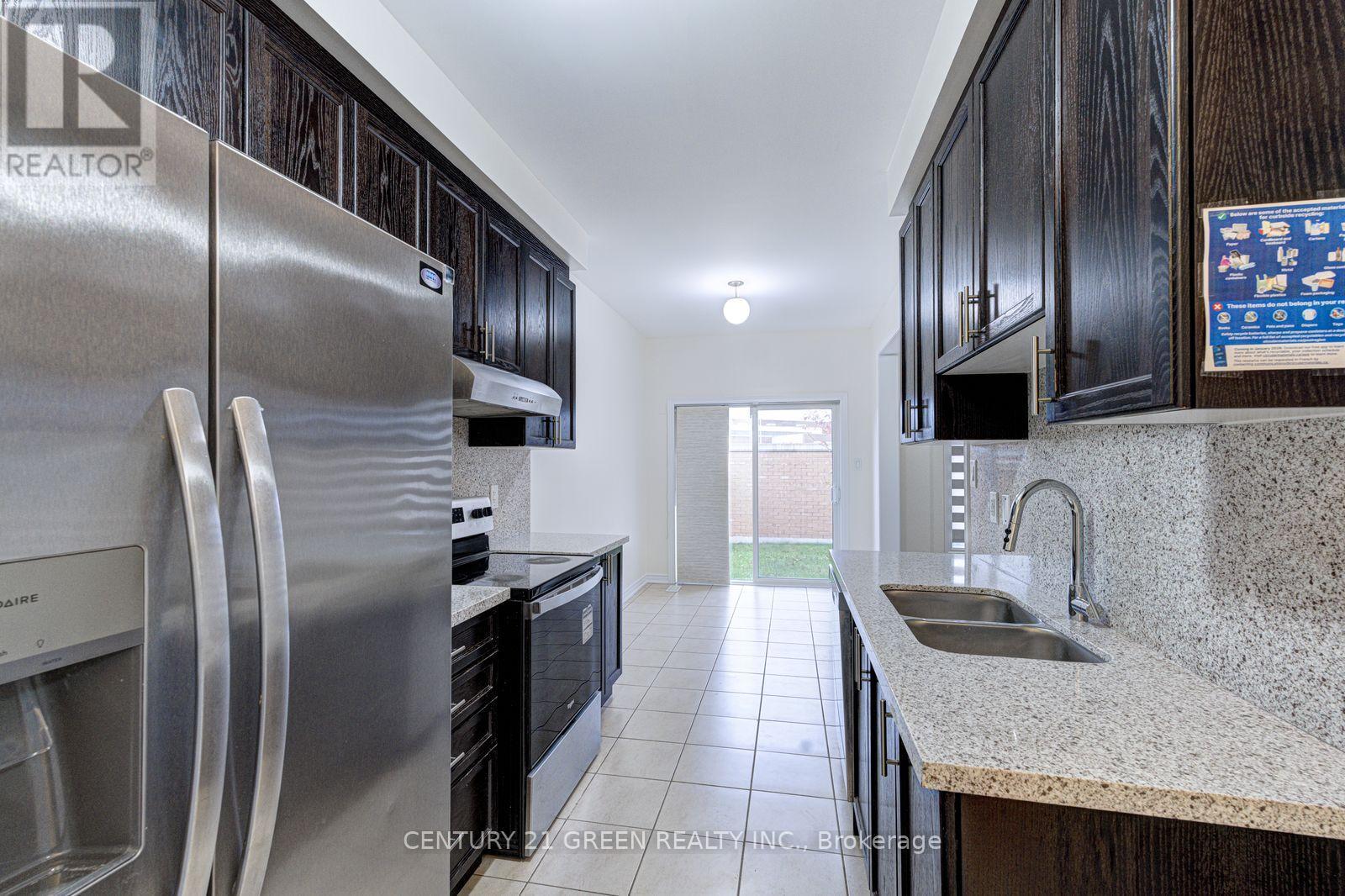 #1 (Main & 2nd Floor) - 100 Lanark Circle, Brampton, Ontario  L6X 5L4 - Photo 27 - W13804674