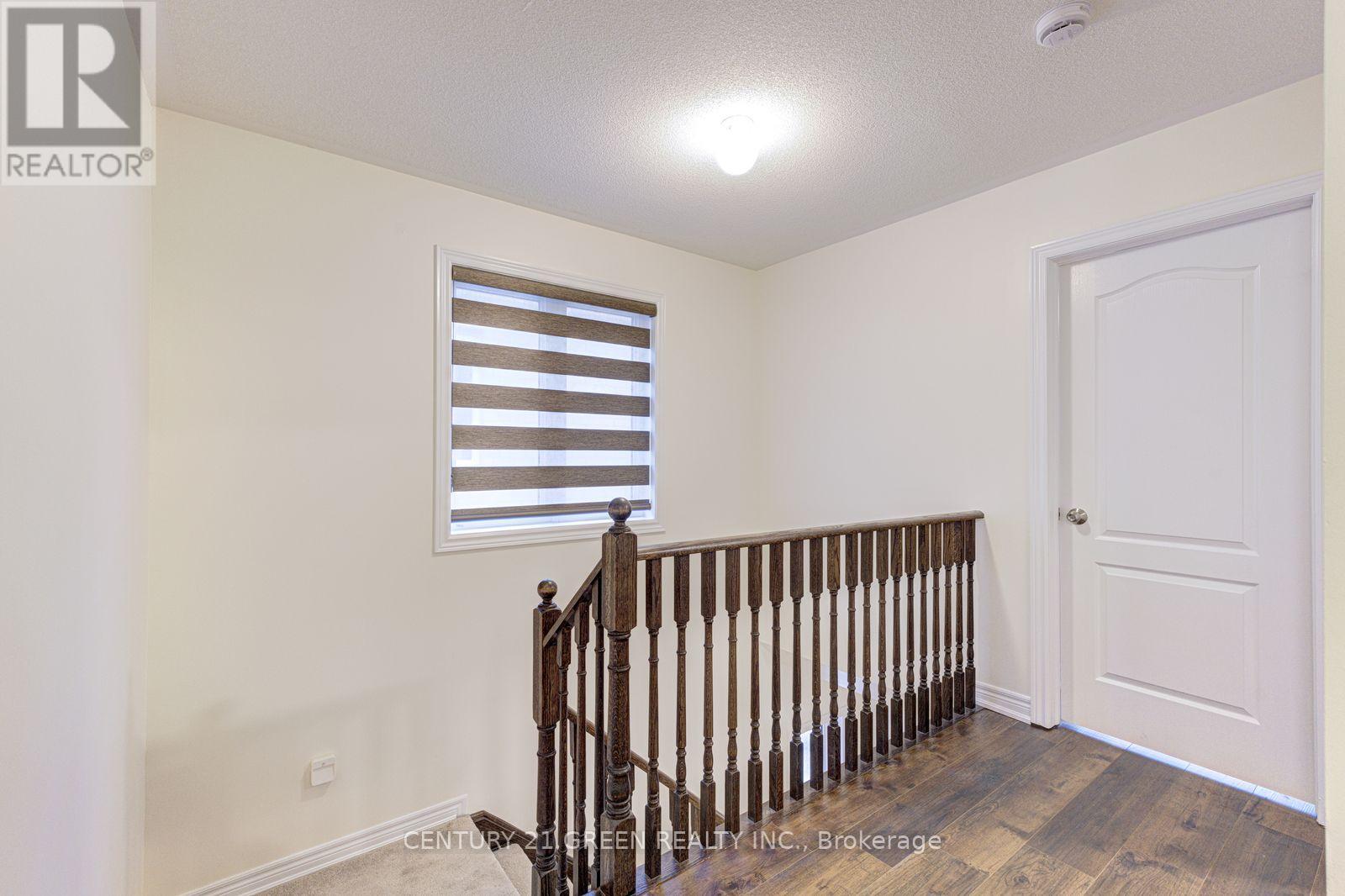 #1 (Main & 2nd Floor) - 100 Lanark Circle, Brampton, Ontario  L6X 5L4 - Photo 30 - W13804674