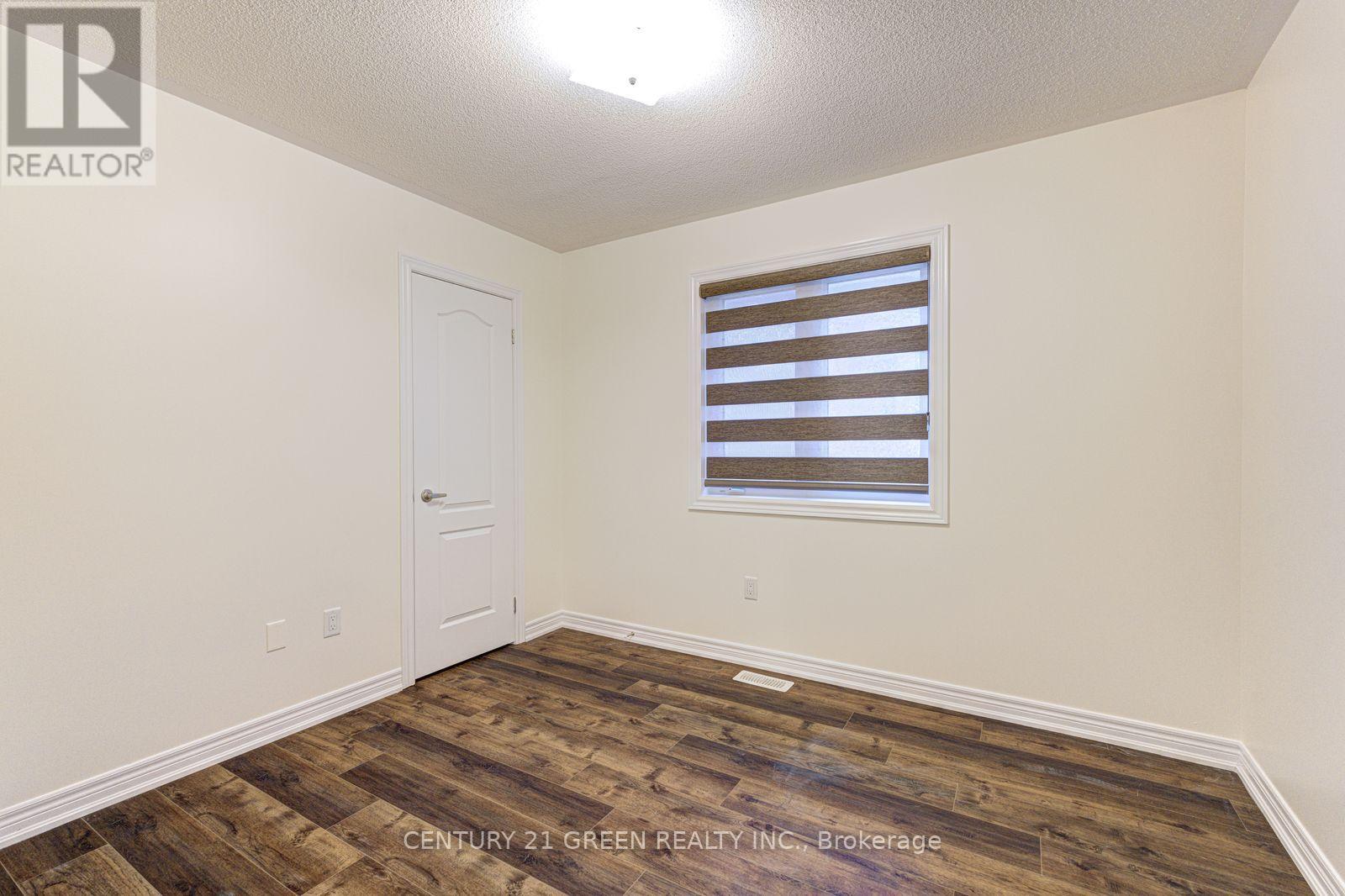 #1 (Main & 2nd Floor) - 100 Lanark Circle, Brampton, Ontario  L6X 5L4 - Photo 37 - W13804674
