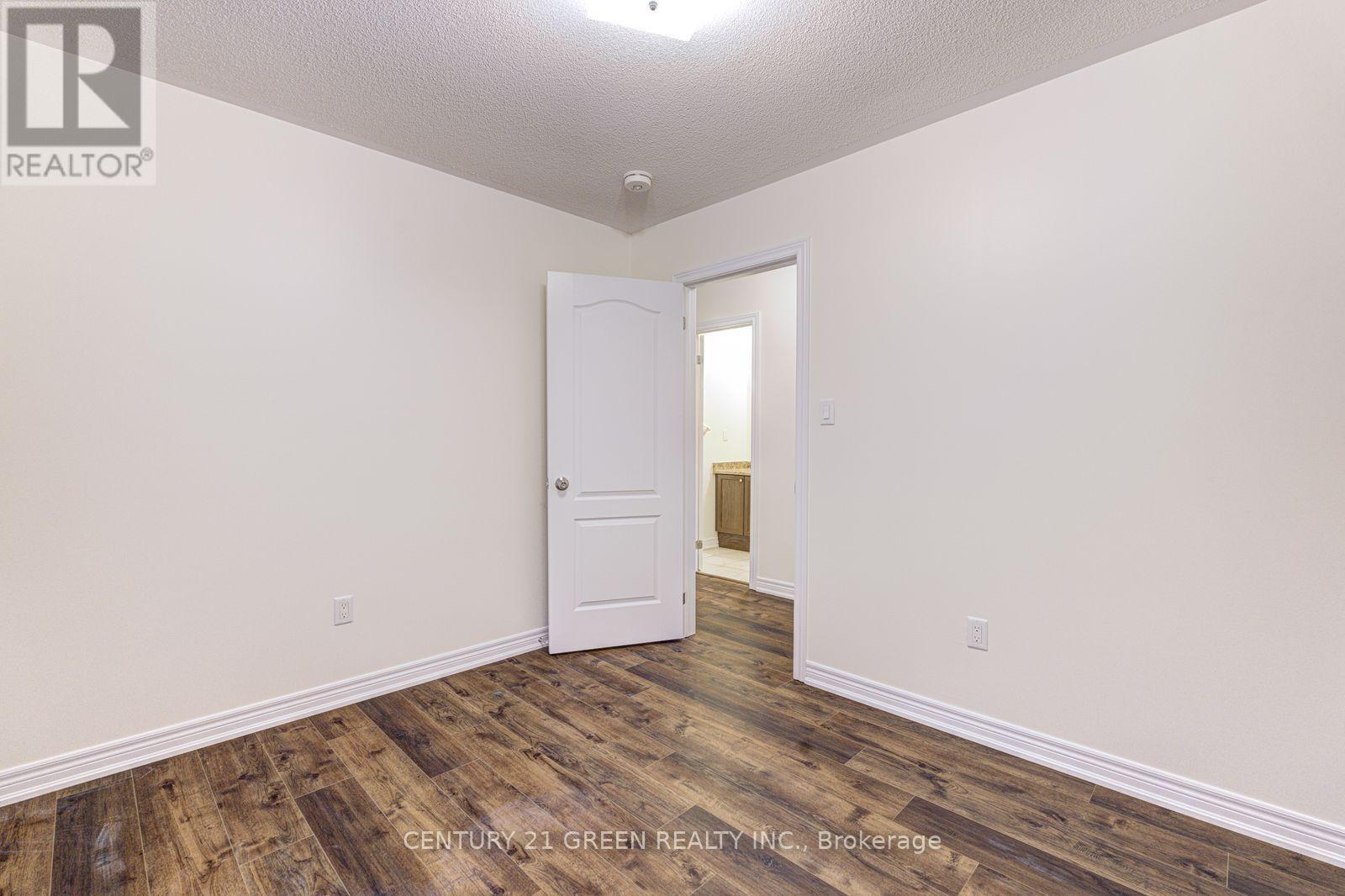 #1 (Main & 2nd Floor) - 100 Lanark Circle, Brampton, Ontario  L6X 5L4 - Photo 38 - W13804674