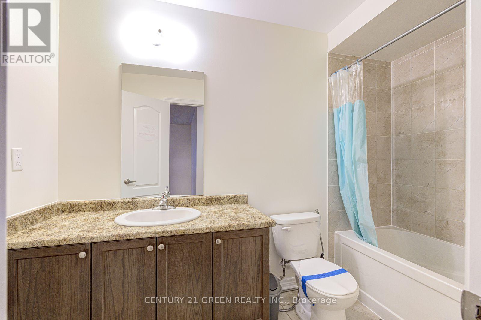 #1 (Main & 2nd Floor) - 100 Lanark Circle, Brampton, Ontario  L6X 5L4 - Photo 40 - W13804674