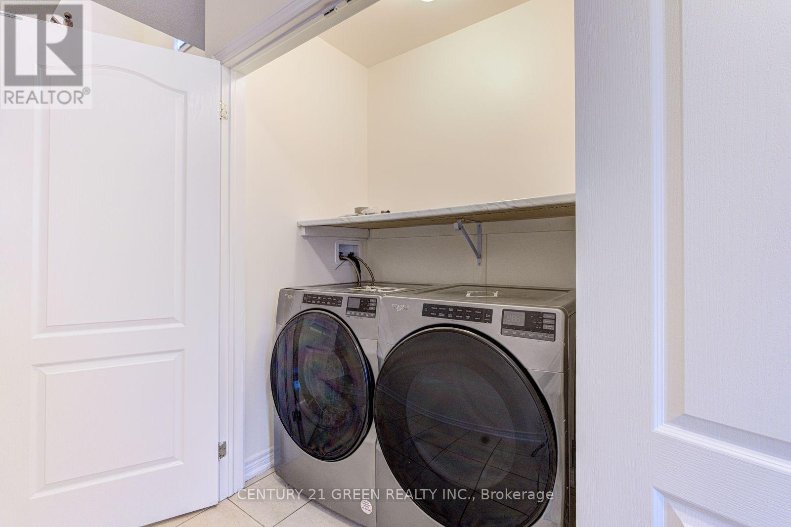 #1 (Main & 2nd Floor) - 100 Lanark Circle, Brampton, Ontario  L6X 5L4 - Photo 46 - W13804674