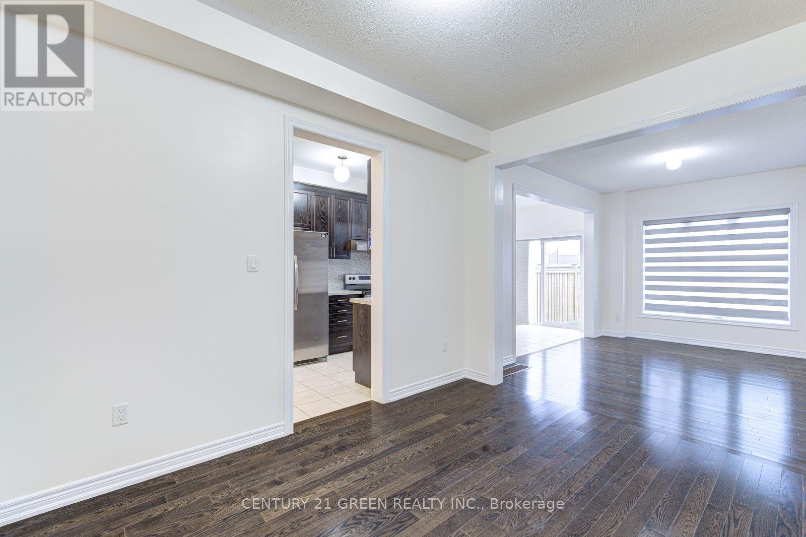 #1 (Main & 2nd Floor) - 100 Lanark Circle, Brampton, Ontario  L6X 5L4 - Photo 8 - W13804674