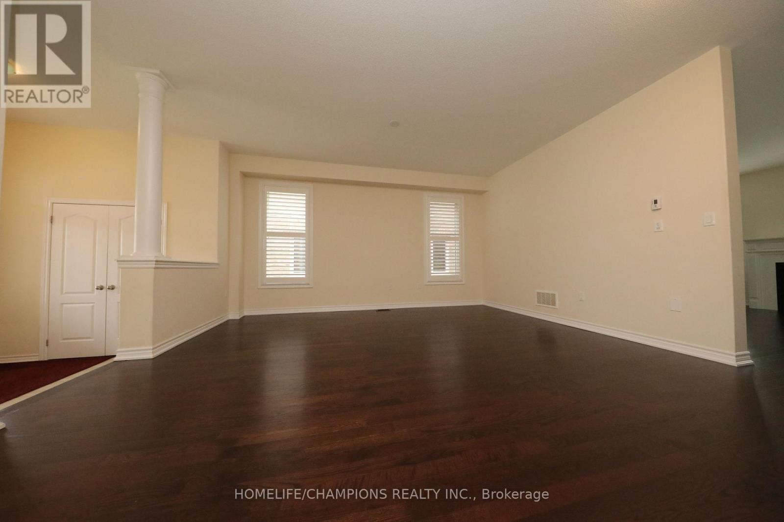 211 Northglen Boulevard, Clarington, Ontario  L1C 0T9 - Photo 4 - E14091488