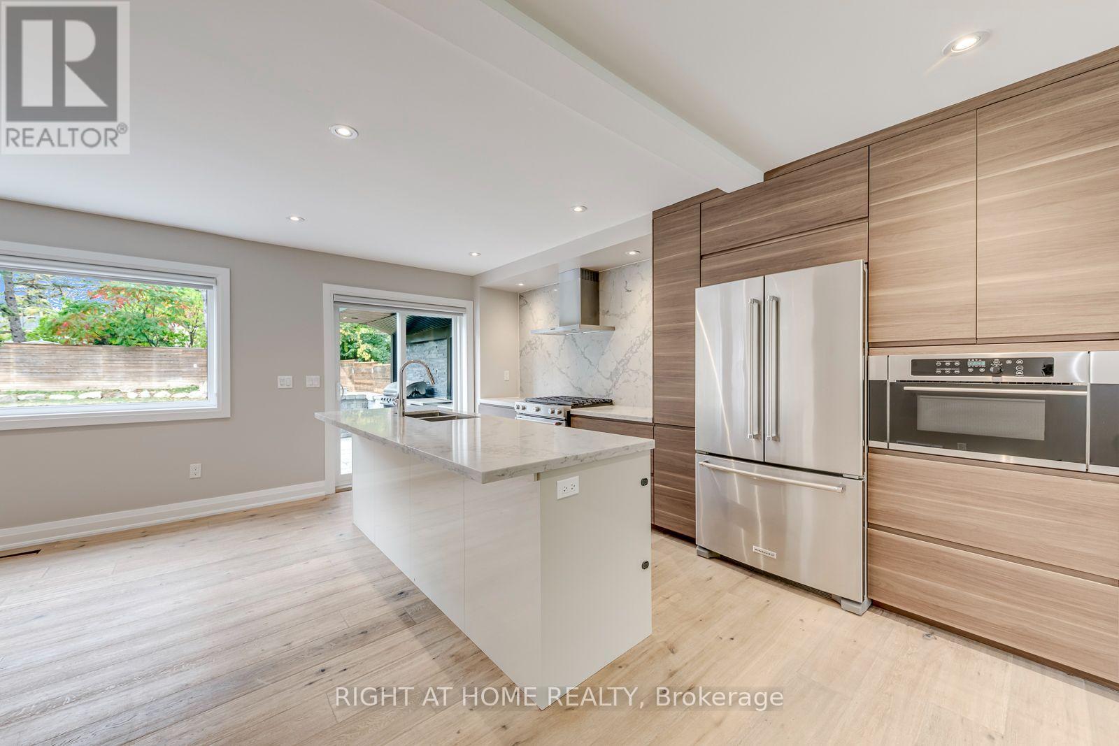 30 Penwick Crescent, Richmond Hill (North Richvale), Ontario  L4C 5B4 - Photo 14 - N14091518