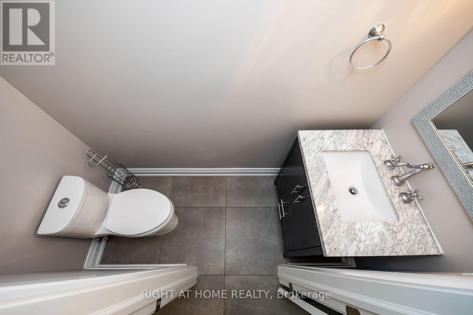 30 Penwick Crescent, Richmond Hill (North Richvale), Ontario  L4C 5B4 - Photo 20 - N14091518