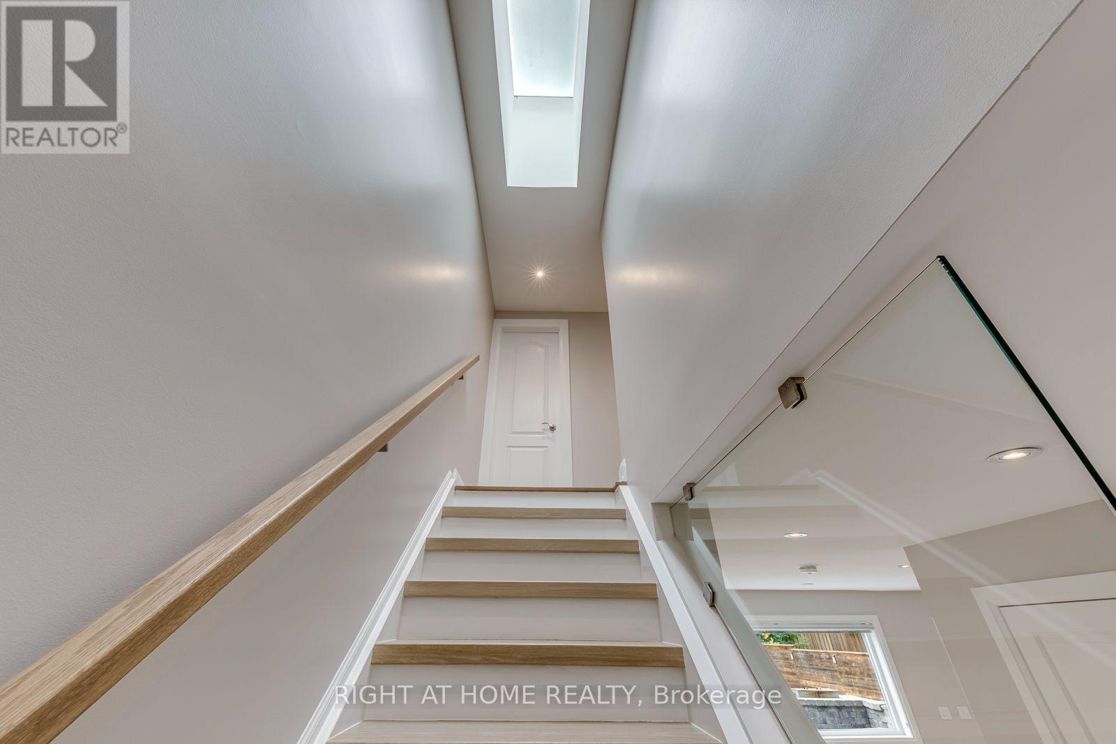 30 Penwick Crescent, Richmond Hill (North Richvale), Ontario  L4C 5B4 - Photo 22 - N14091518