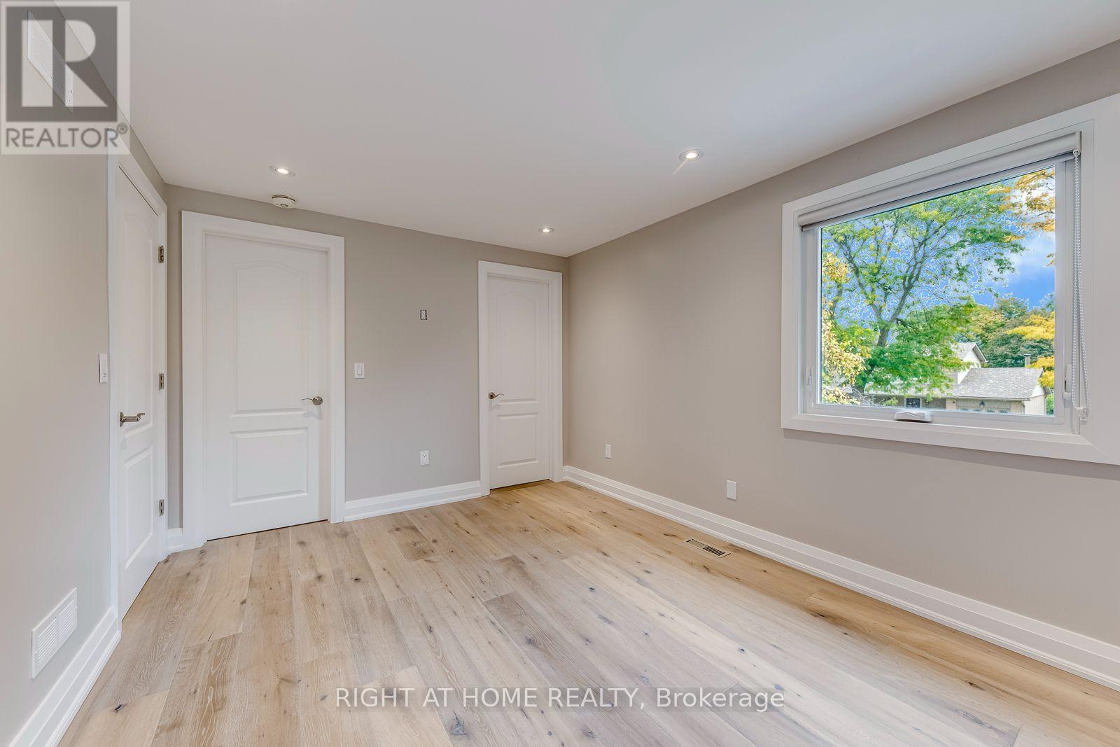 30 Penwick Crescent, Richmond Hill (North Richvale), Ontario  L4C 5B4 - Photo 25 - N14091518