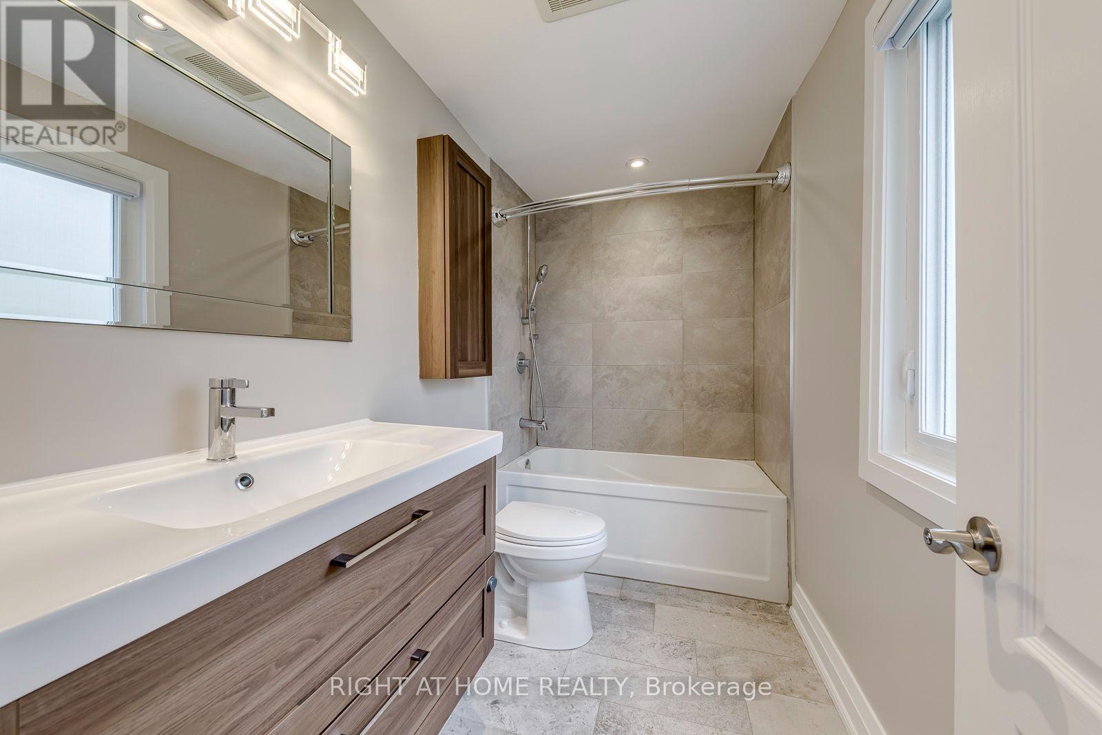 30 Penwick Crescent, Richmond Hill (North Richvale), Ontario  L4C 5B4 - Photo 26 - N14091518