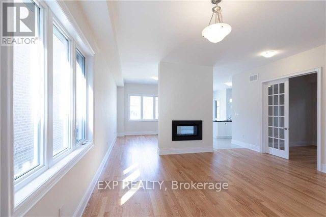 60 Starkweather Street, Aurora, Ontario  L4G 0Z2 - Photo 3 - N14091314