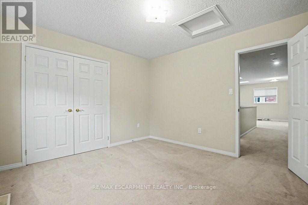 172 Valmont Court, Hamilton, Ontario  L9G 5A1 - Photo 33 - X14089386