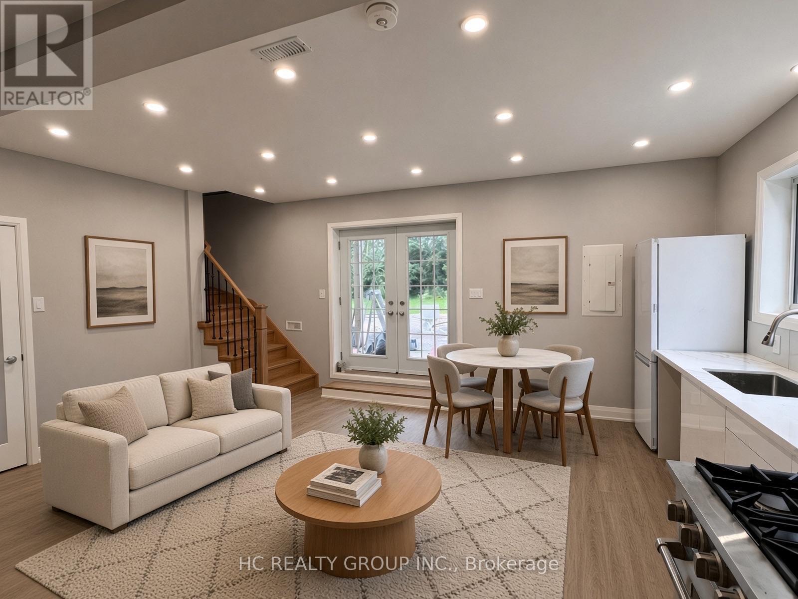 32 B KING RICHARD COURT, Markham, Ontario