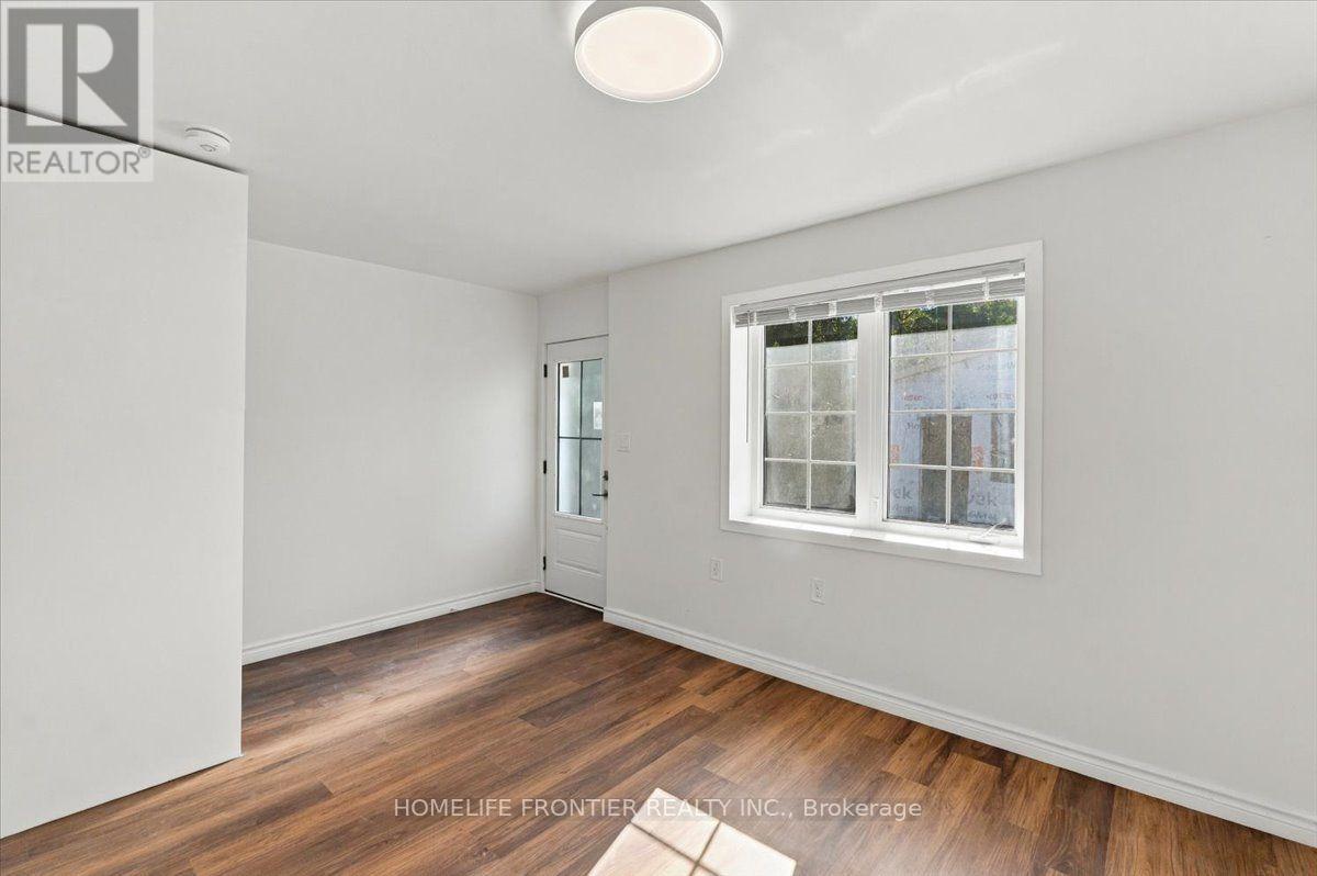 Unit 4 - 99 Regent Road, Toronto, Ontario  M3K 1H2 - Photo 4 - W14091526