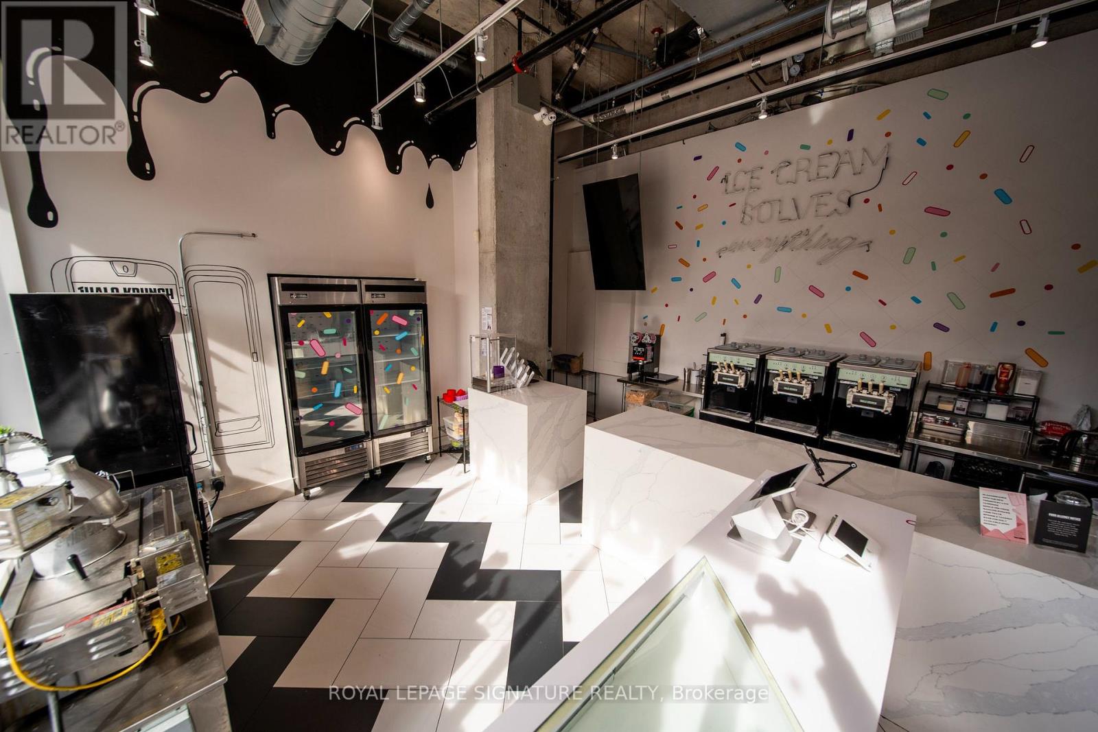 Unit A - 2114 Bloor Street W, Toronto, Ontario  M6S 1M8 - Photo 13 - W14091546