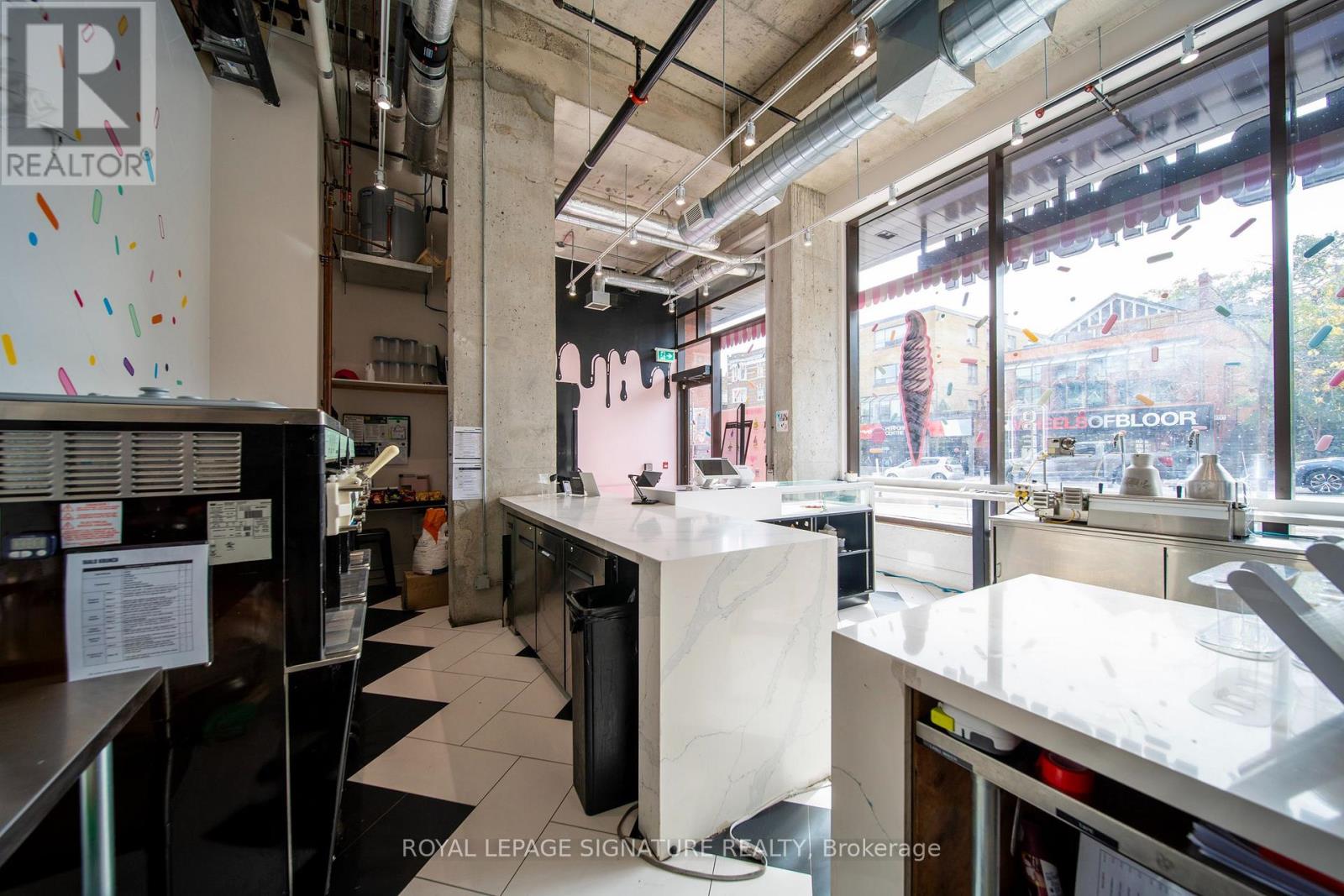 Unit A - 2114 Bloor Street W, Toronto, Ontario  M6S 1M8 - Photo 11 - W14091548