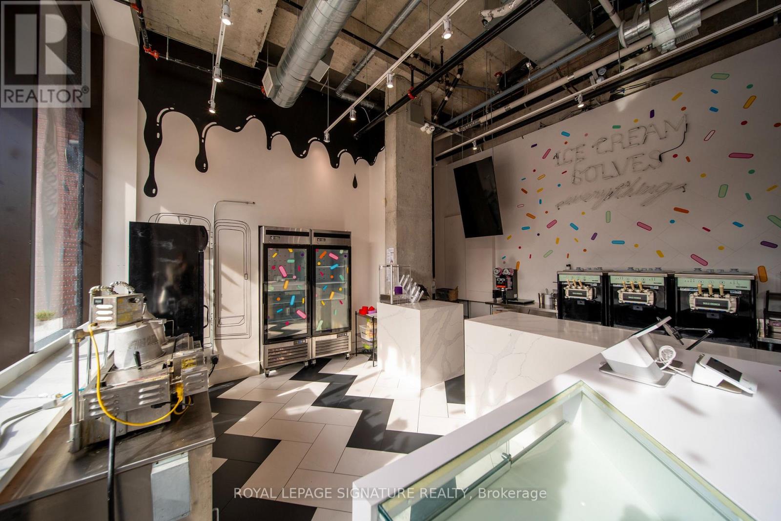 Unit A - 2114 Bloor Street W, Toronto, Ontario  M6S 1M8 - Photo 12 - W14091548
