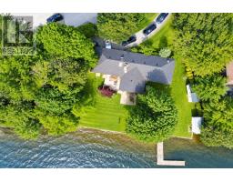 100 LAKE DRIVE N, Georgina, Ontario