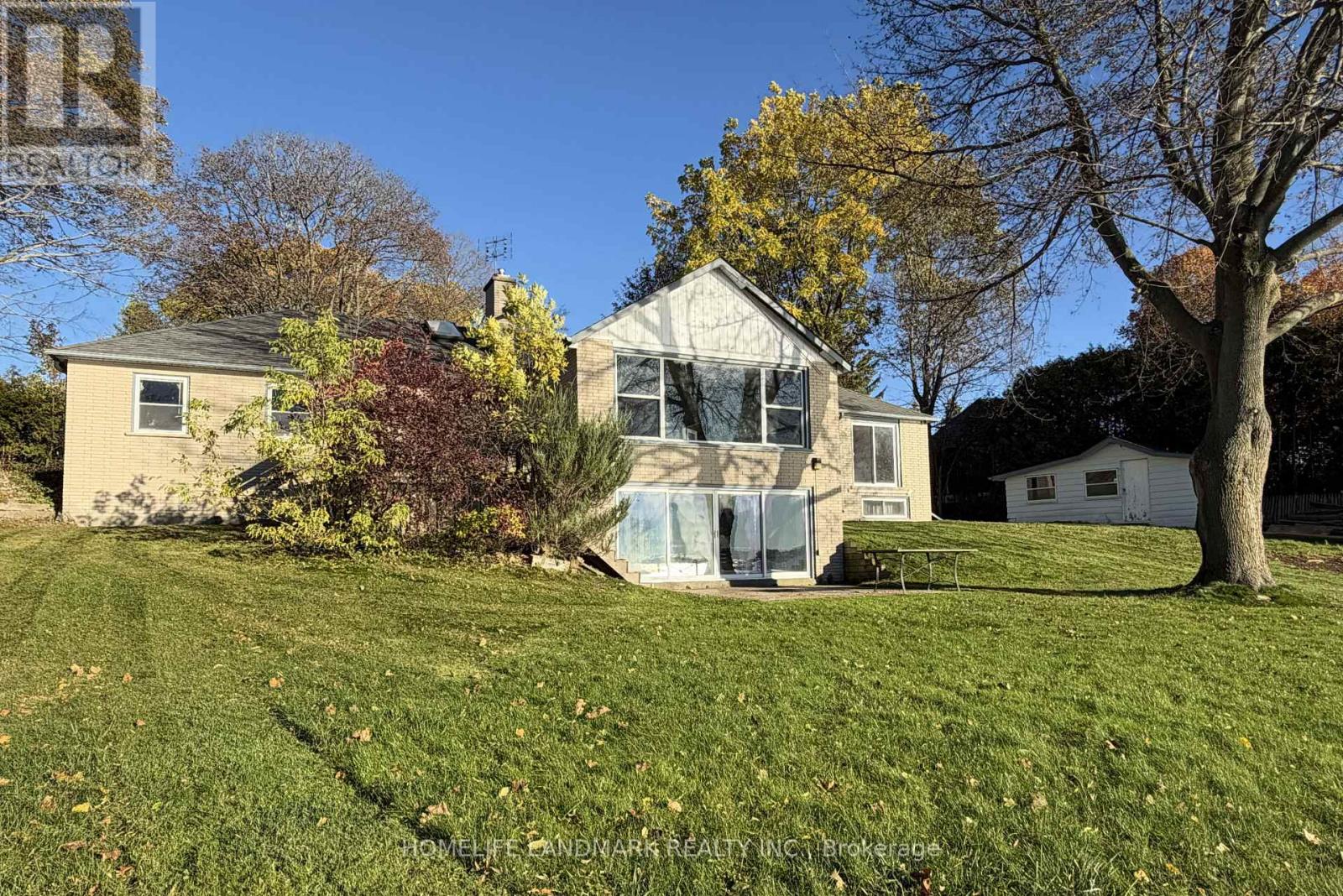 100 Lake Drive N, Georgina, Ontario  L4P 1A9 - Photo 3 - N14088216