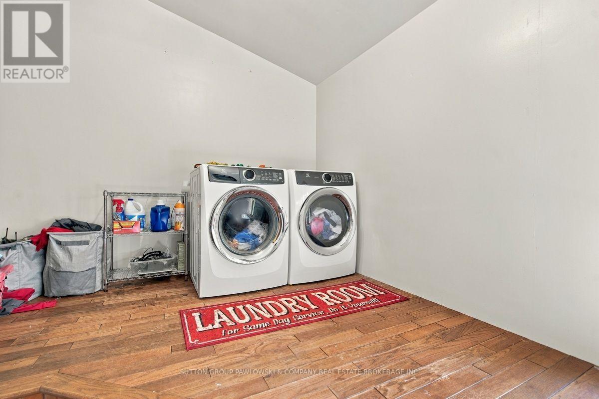 2174 Parkhill Drive, North Middlesex, Ontario  N0M 2K0 - Photo 32 - X14087106
