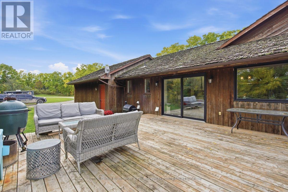2174 Parkhill Drive, North Middlesex, Ontario  N0M 2K0 - Photo 44 - X14087106