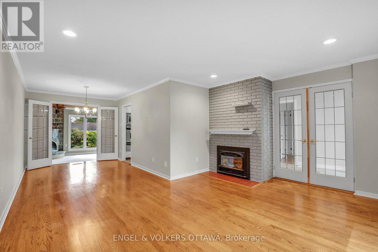 2713 Dupont Street, Ottawa, Ontario  K1V 8N2 - Photo 6 - X14091584