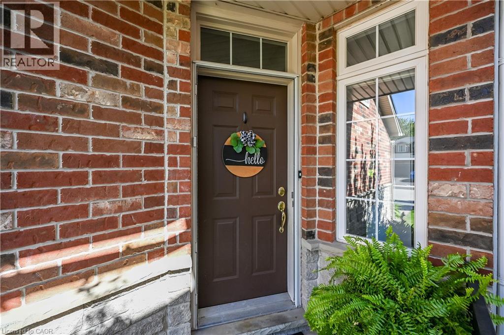 53 Sunnycroft Court, Waterdown, Ontario  L0R 2H4 - Photo 3 - 40871812