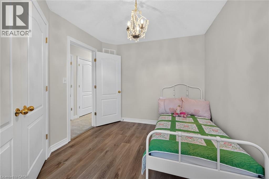 53 Sunnycroft Court, Waterdown, Ontario  L0R 2H4 - Photo 29 - 40871812