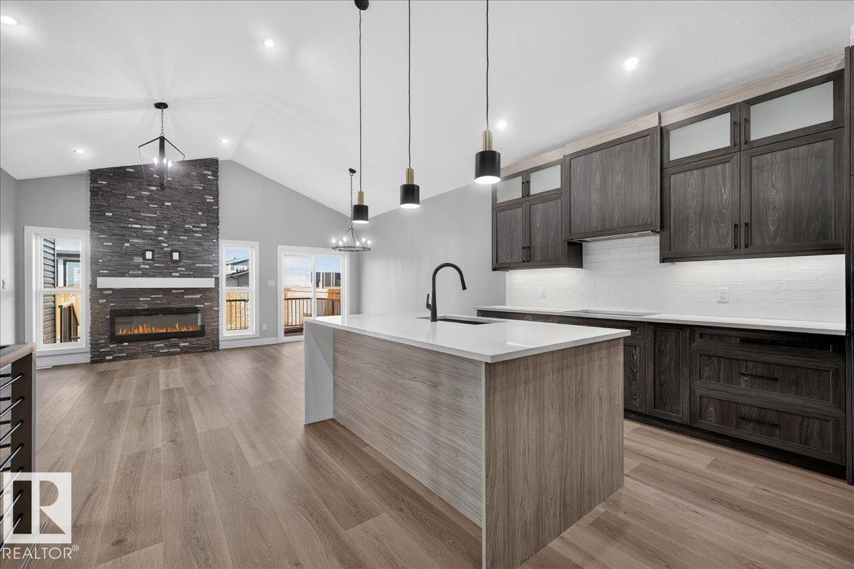 22 Mockingbird CR