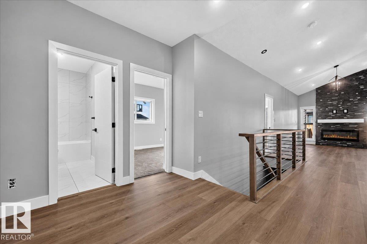 22 Mockingbird CR