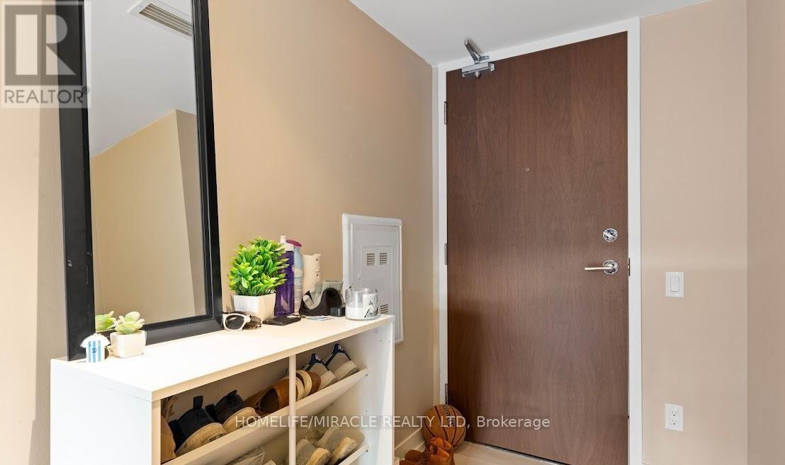 1612 - 80 Queens Wharf Road, Toronto, Ontario  M5V 0J3 - Photo 3 - C14091596