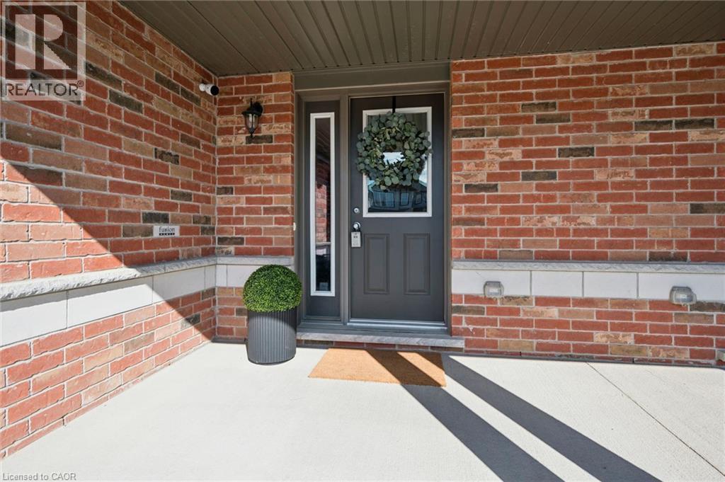 179 Eden Oak Trail, Kitchener, Ontario  N2A 0H6 - Photo 4 - 40869373