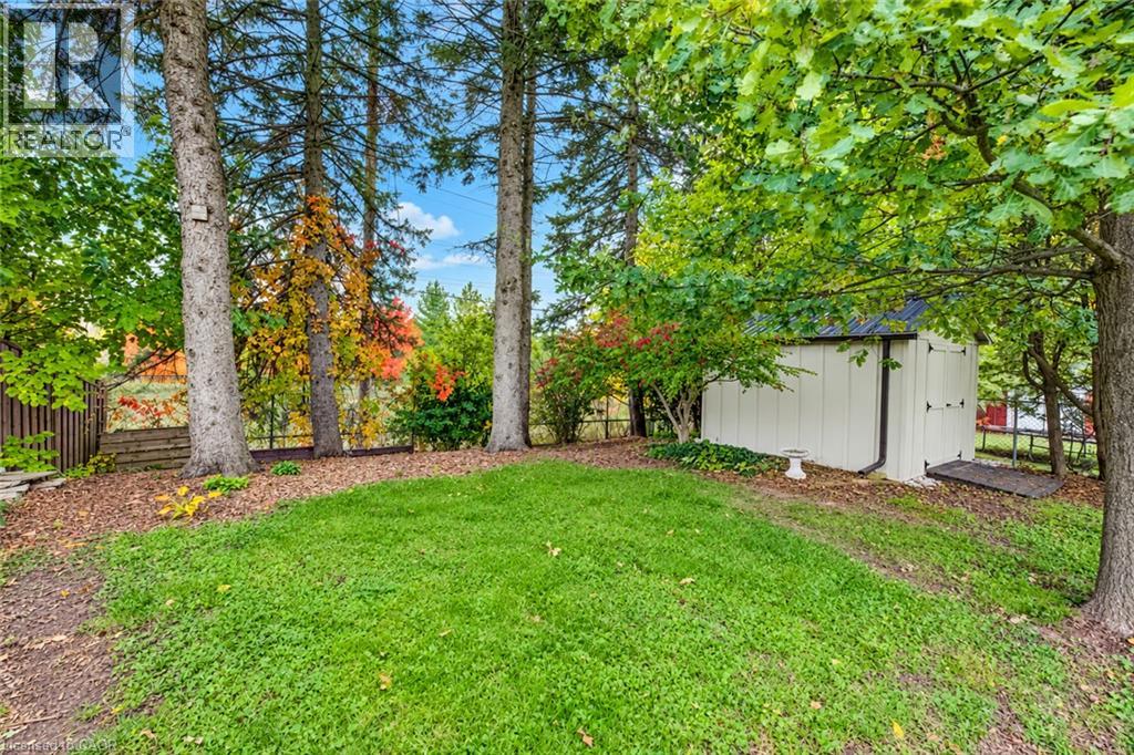 404 Lakeview Drive, Waterloo, Ontario  N2L 4Z6 - Photo 34 - 40870476