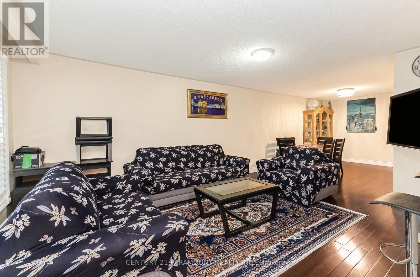 3135 Purnell Court, Mississauga, Ontario  L4T 2J7 - Photo 13 - W14091598