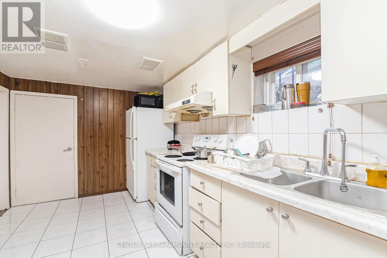 3135 Purnell Court, Mississauga, Ontario  L4T 2J7 - Photo 27 - W14091598