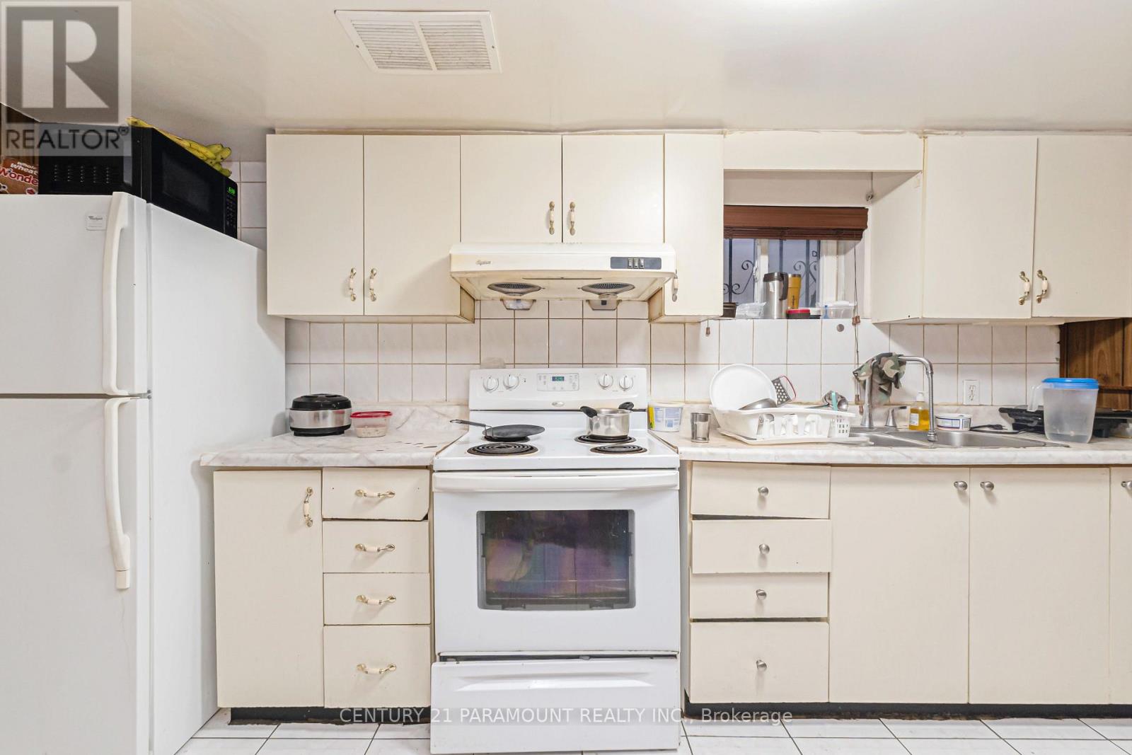 3135 Purnell Court, Mississauga, Ontario  L4T 2J7 - Photo 29 - W14091598