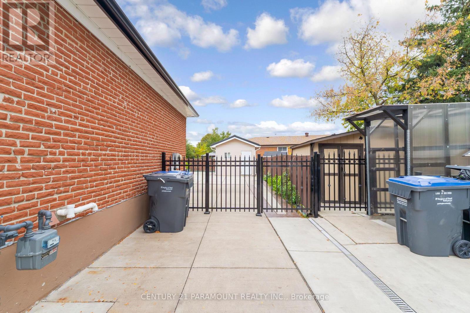 3135 Purnell Court, Mississauga, Ontario  L4T 2J7 - Photo 32 - W14091598