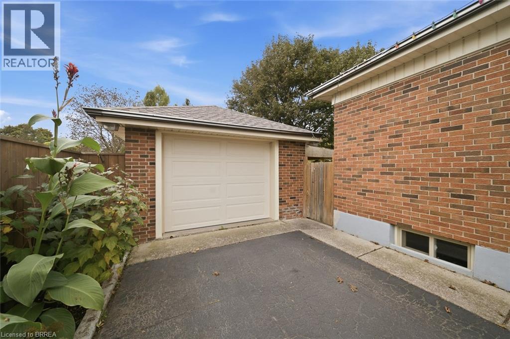 83 Fairview Drive, Brantford, Ontario  N3R 2W8 - Photo 29 - 40868786