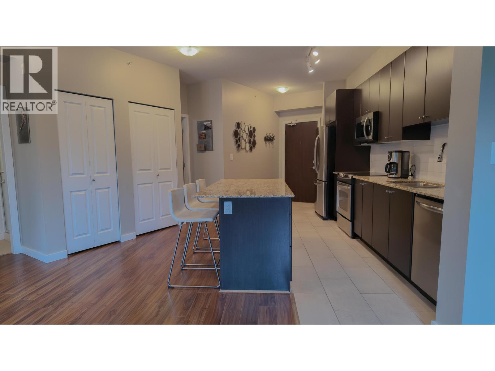 402 265 Ross Drive, New Westminster, British Columbia  V3L 0C8 - Photo 12 - R3174612