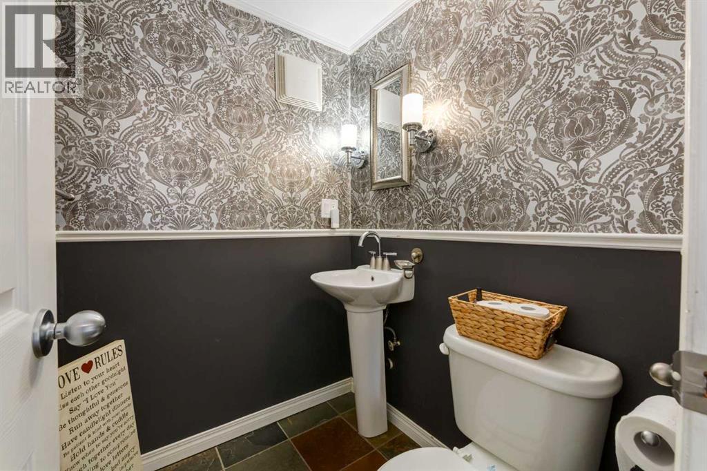 1934 Broadview Road Nw, Calgary, Alberta  T2N 3H7 - Photo 24 - A2350420