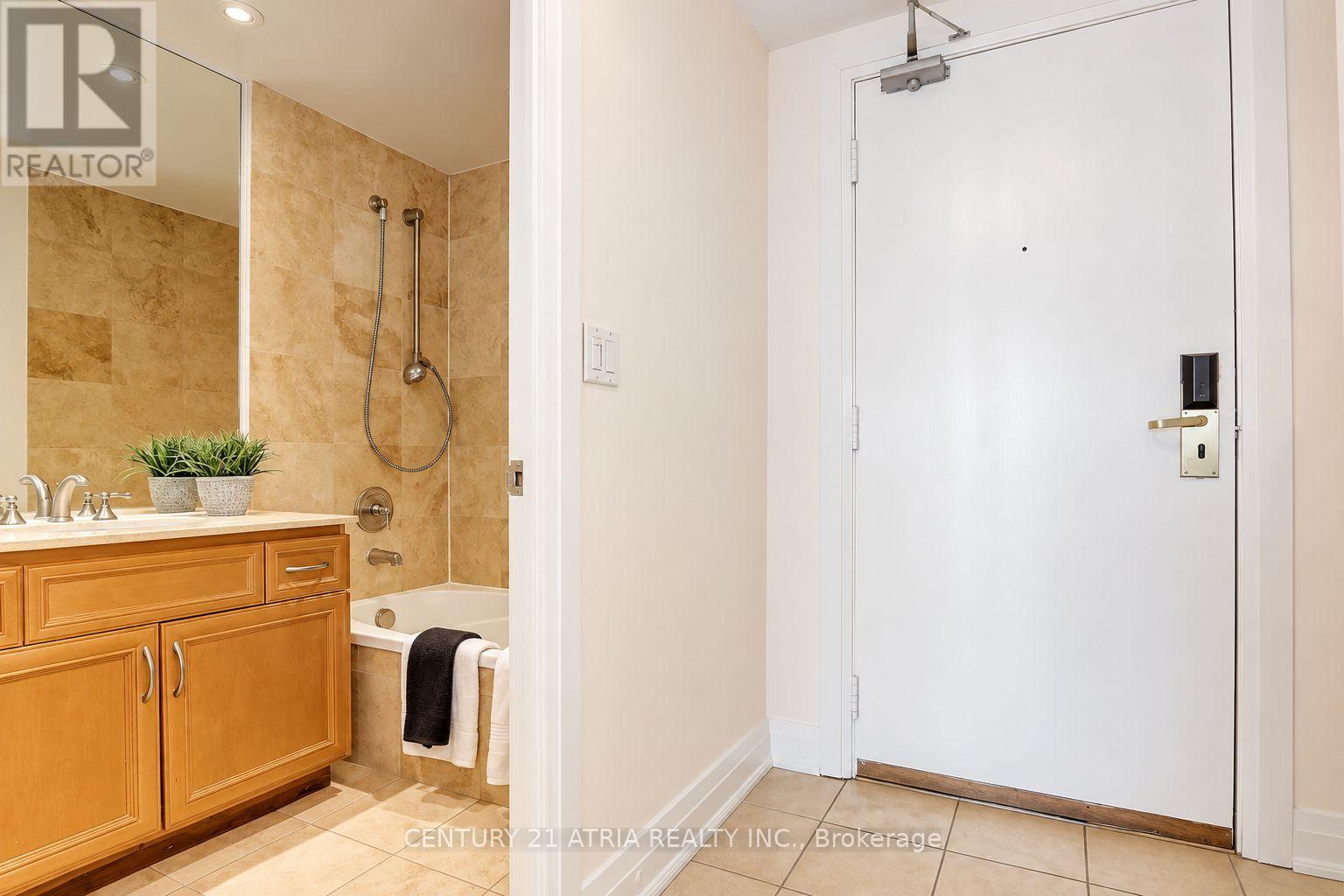 911 - 2737 Keele Street, Toronto, Ontario  M3M 2E9 - Photo 13 - W14091634