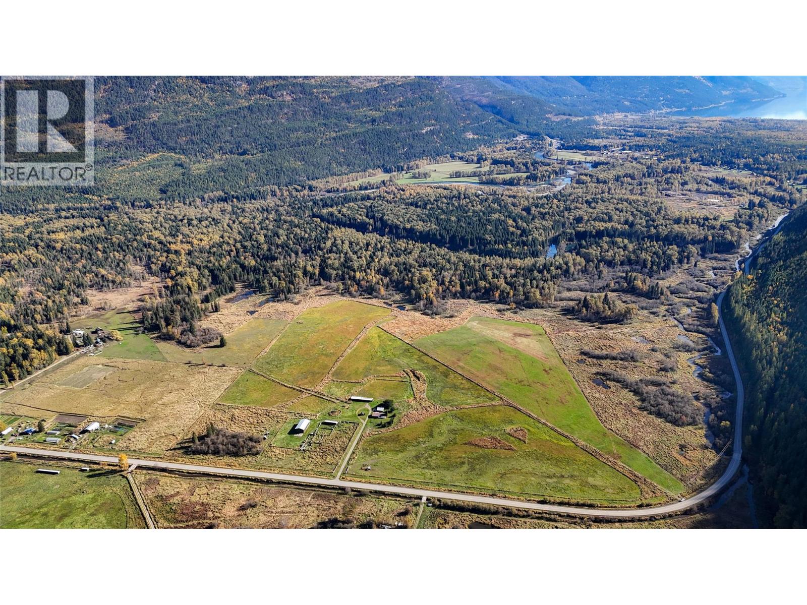 13226 31 Highway, Meadow Creek, British Columbia  V0G 1N0 - Photo 18 - 10403915