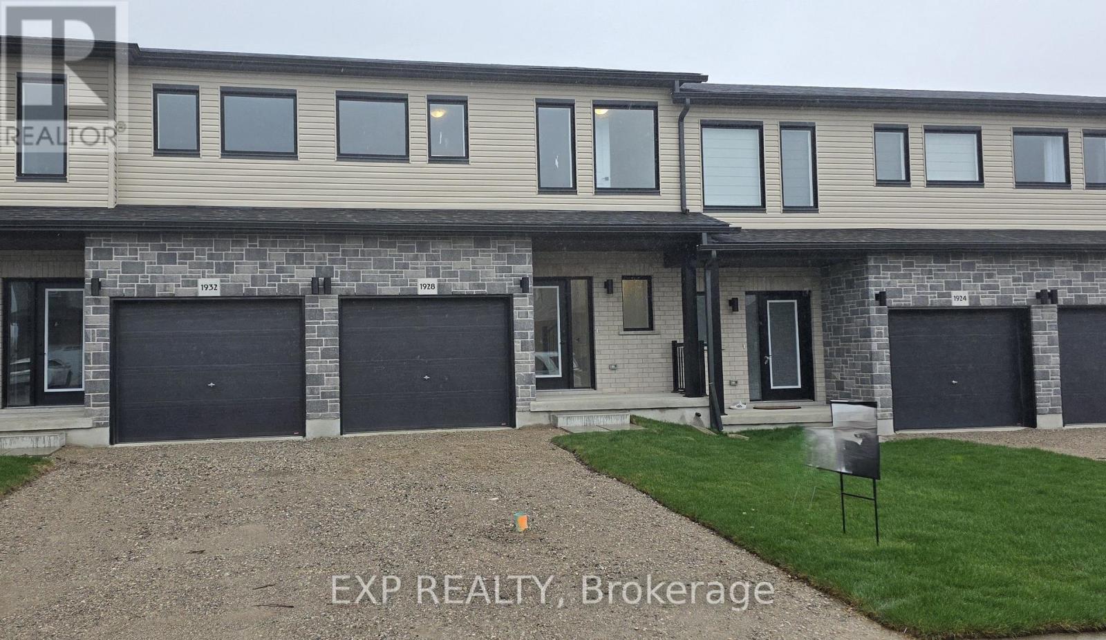 1928 DUNKIRK AVENUE, Woodstock, Ontario