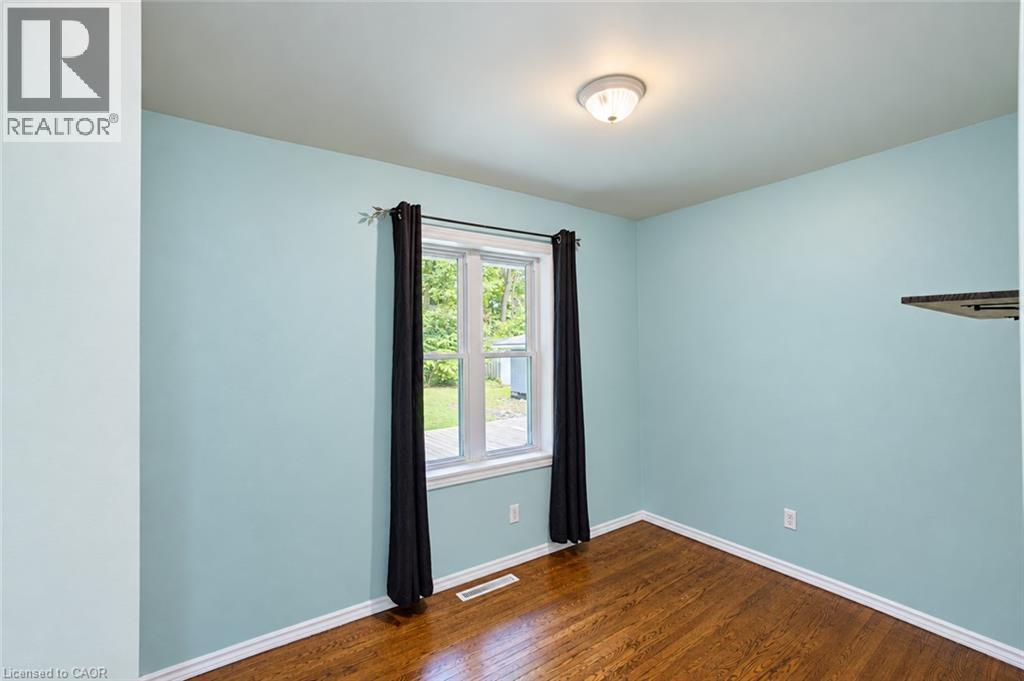 15 Dumbarton Street, Guelph, Ontario  N1E 3T4 - Photo 16 - 40870987